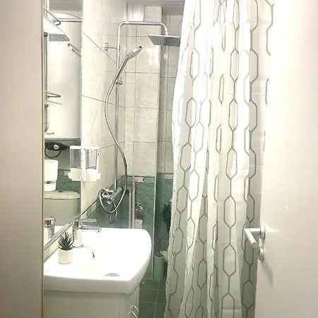 Jadore Apartment