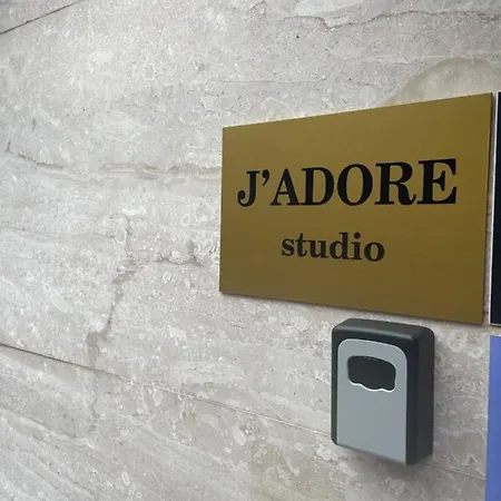 Jadore 公寓 大特尔诺沃