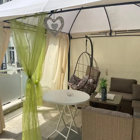 Jadore Apartment